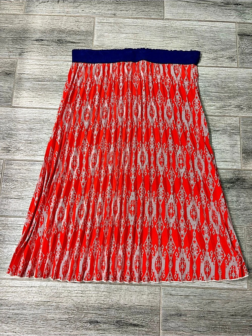 LuLaRoe Jill Pleated Skirt Red & Blue XL